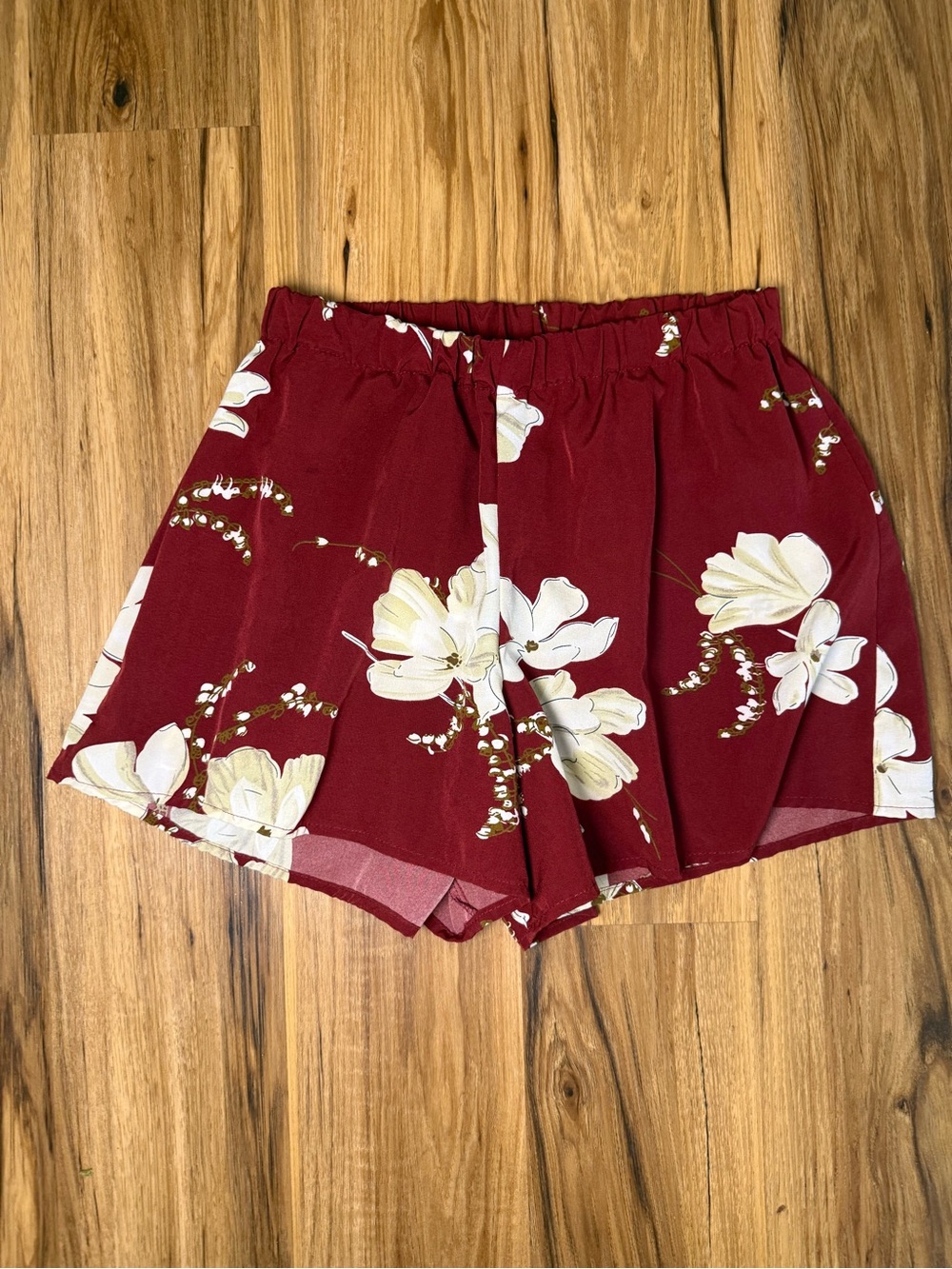 Source Unknown Crimson Floral High-Waist Shorts